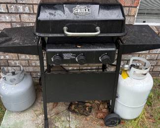 Expert Gas Grill 3 burners $90.00