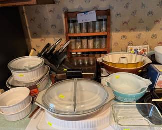 Pyrex and corning ware