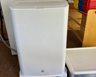 Portable air conditioner 