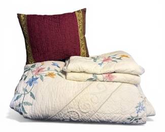 JCP Home White Floral Bed Set Red Pillow
