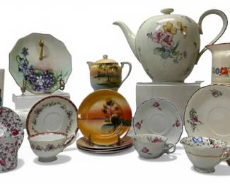 Heinrich Teapot, Teacup Sets More