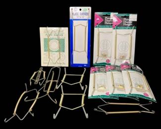 Plate Display Hangers 20 Total