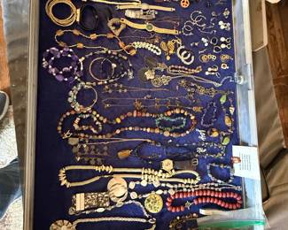 Costume jewelry 