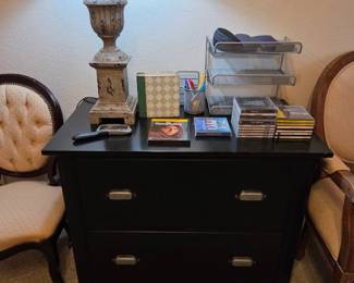 Nice 2 Drawer Lateral File Cabinet