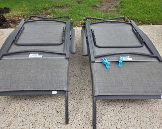 2 Mesh Patio Loungers