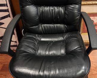 Nice black desk chair