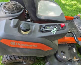 Husqavarna Z254F Zero Turn Mower