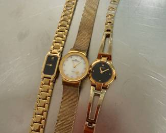 Womens Watches, not tested, Most likely need battery replacement 