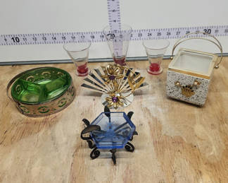 Lot 98: Eclectic Smalls Lot