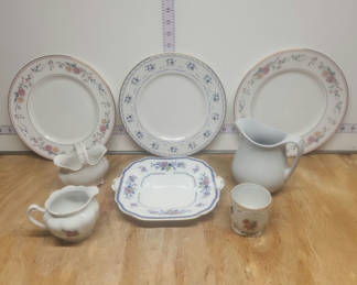 Lot 107: More Miscellaneous China Lot
