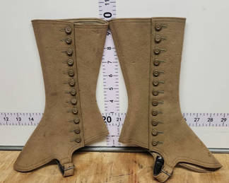 Lot 29: Vintage WW2 Wool Leggings Khaki Boot Covers, Spats, Gaiters