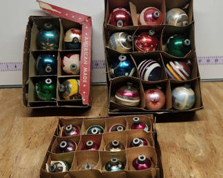 Lot 66: Vintage Made In USA Glass Christmas Ornaments