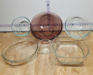 Lot 93: Pyrex Lot