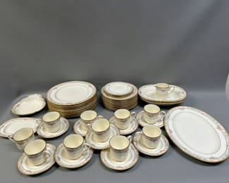Lot 37: Noritake Barrymore China