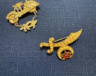 #21 -$46 - Lot 2 Masonic pins - Vintage