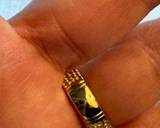 #36 - 18kt yellow gold cluster ring diam SI-VS very white stones, most likely G-H Color -1 1/4 ct - $2450