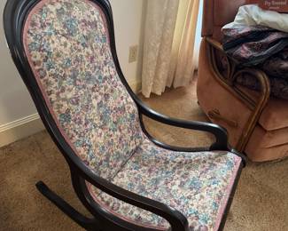 #44A - $100 - Small Rocker antique ladies sleeper chair 