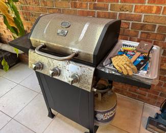#107 - $60 - Blue Rhino barbecue
