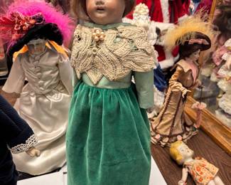 #114 - $80 - German dolly face head mark 3500 AM Leather & bisque 15"T 