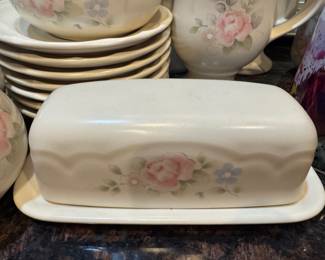 #40 - $150 - Tea Rose Pfaltzgraff USA Set of China 