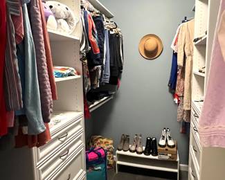 Clothing & Shoes - size S-L - Shoes 3-4 & 8.5