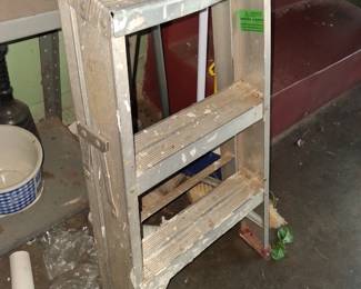 Step ladder