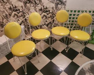 (4)ice-cream style wrought-iron chairs
