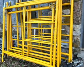 The multi level 4 floor scaffolding framed set. Note the wheels.on the lower right of the pic.