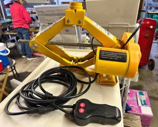 Electric car jack