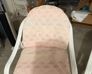 Cast aluminum chairs table with cushions and great condition