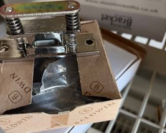 Von morris roller latch