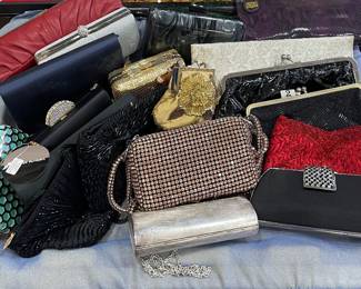 A Simple Modest Clutch Makes The Outfit 