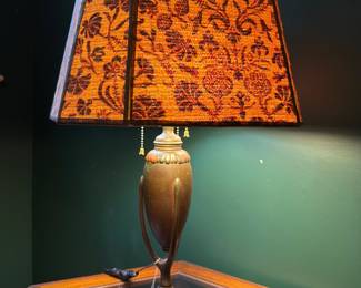 Tiffany Studios lamp