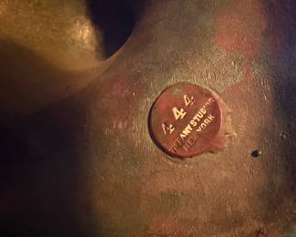 Picture of Tiffany mark on lamp base