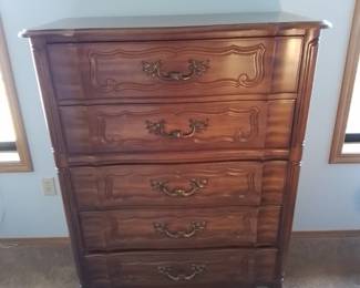 Thomasville chest of drawers