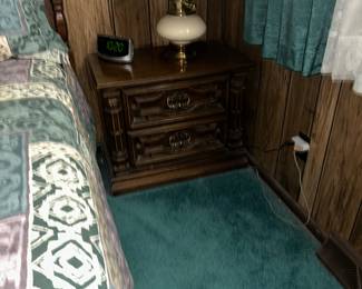 Night stand 
