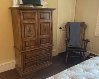 Chest (will accomodate a tv)