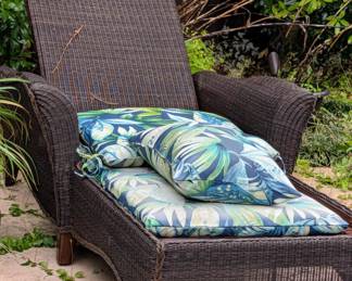Outdoor Chaise Lounge Chair