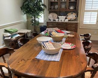 Bring on the party....lots of Serving bowls and serving items