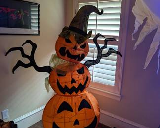 Large stacking pumpkins decor 