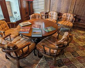 Game table and chairs 