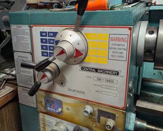 Grizzly G4016 16" x 40" Lathe