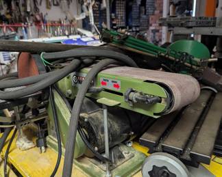 Central Machinery 4 in. x 36 in. Belt and 6 in. Disc Sander