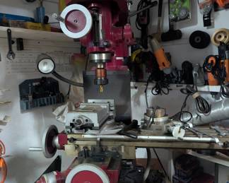 Central Machinery 9-Speed Vertical Milling Machine