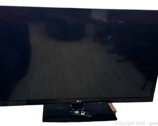LG 47in Flat Screen TV