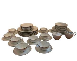 Sonnet Fine China White with Gold Rim