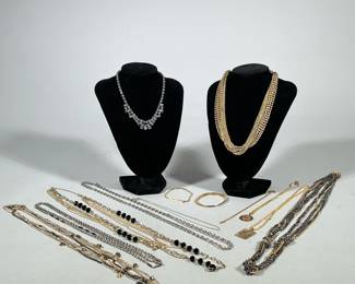 ASSORTED COSTUME NECKLACES