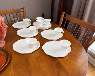 Luncheon set