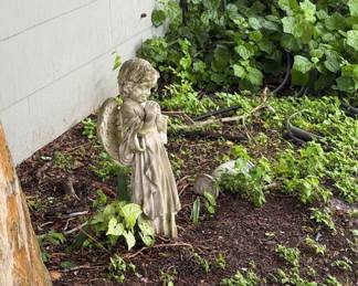 garden statuary