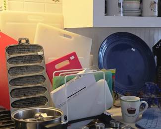 Assorted Kitchen items